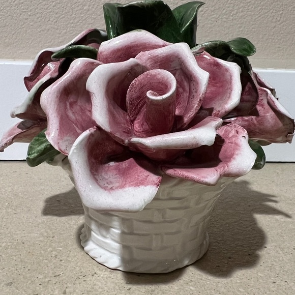 Vintage Lanzarin Handmade Italy Sculpted Roses Basket Candleholder Beautiful! - Picture 4 of 11